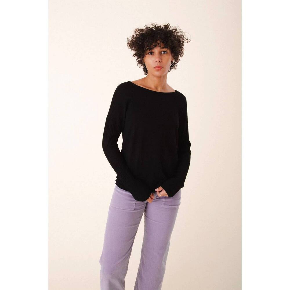 NEW PRAIRIE UNDERGROUND same direction long sleeves tee in black